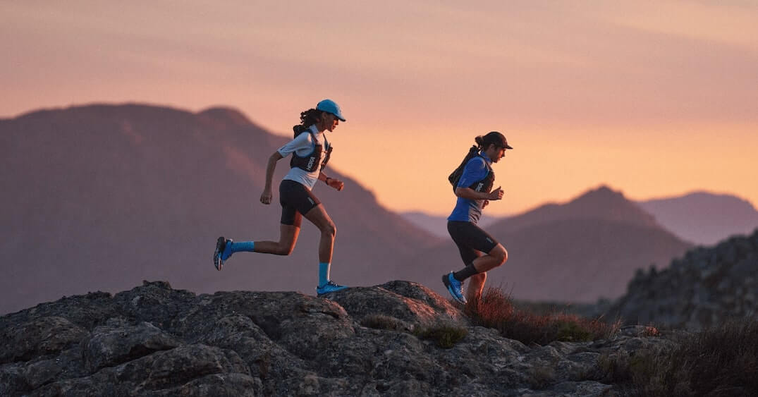 So Sánh Giày Chạy Trail Và Giày Leo Núi Cho Hành Trình Của Bạn