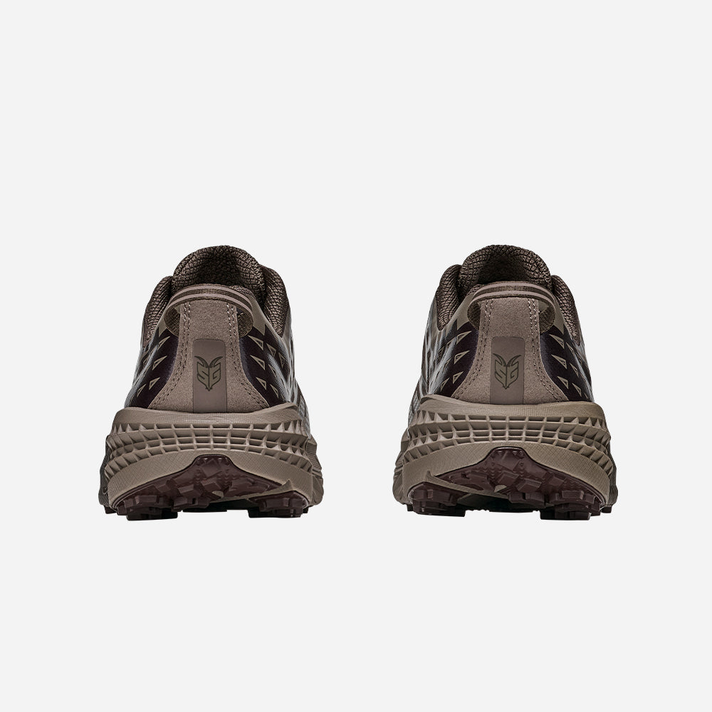 Unisex HOKA Speedgoat 2 Sneaker - Brown