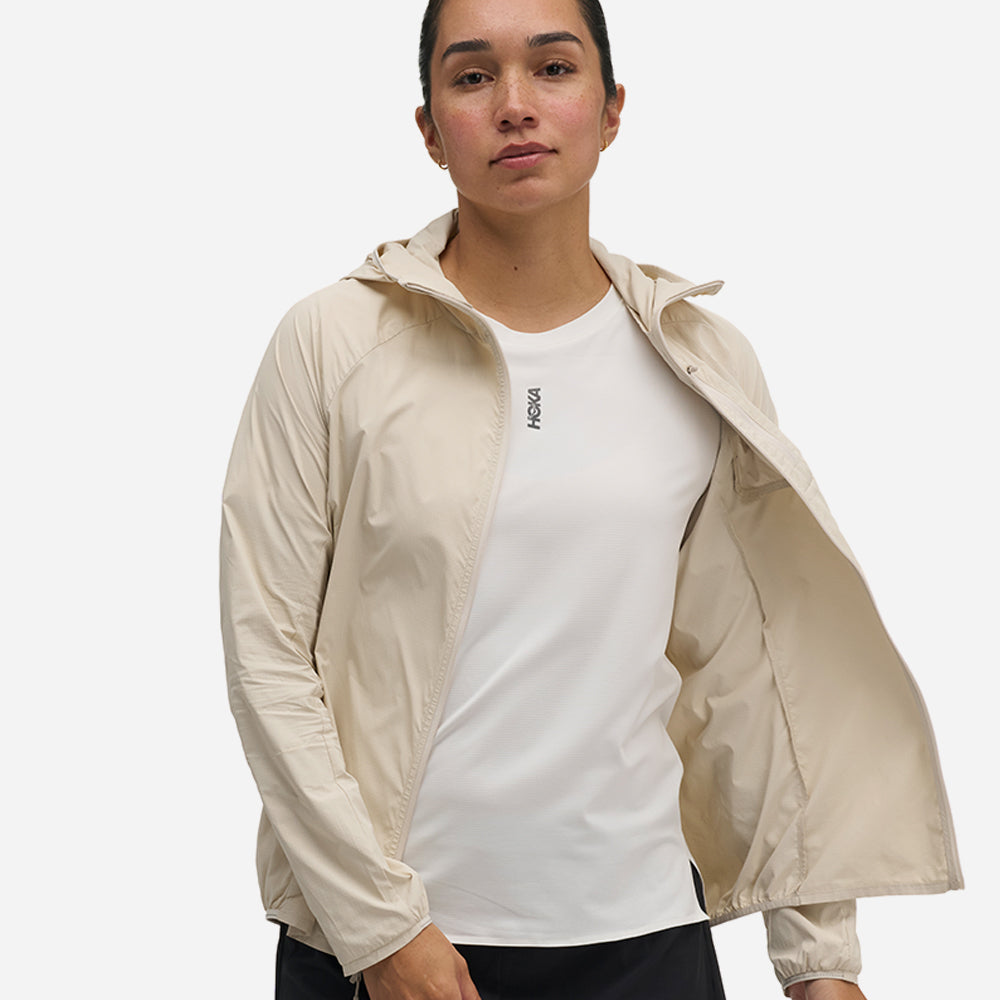 Áo Khoác Nữ HOKA Skyflow Wind - Be - Supersports Vietnam